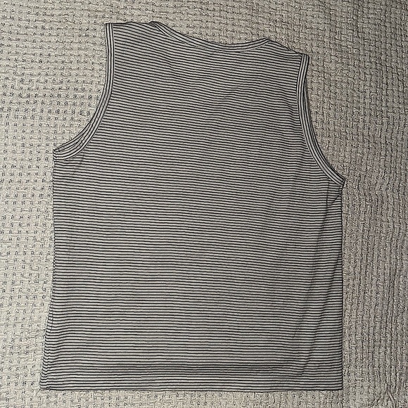 Brende Tank Top - Picture 3 of 3